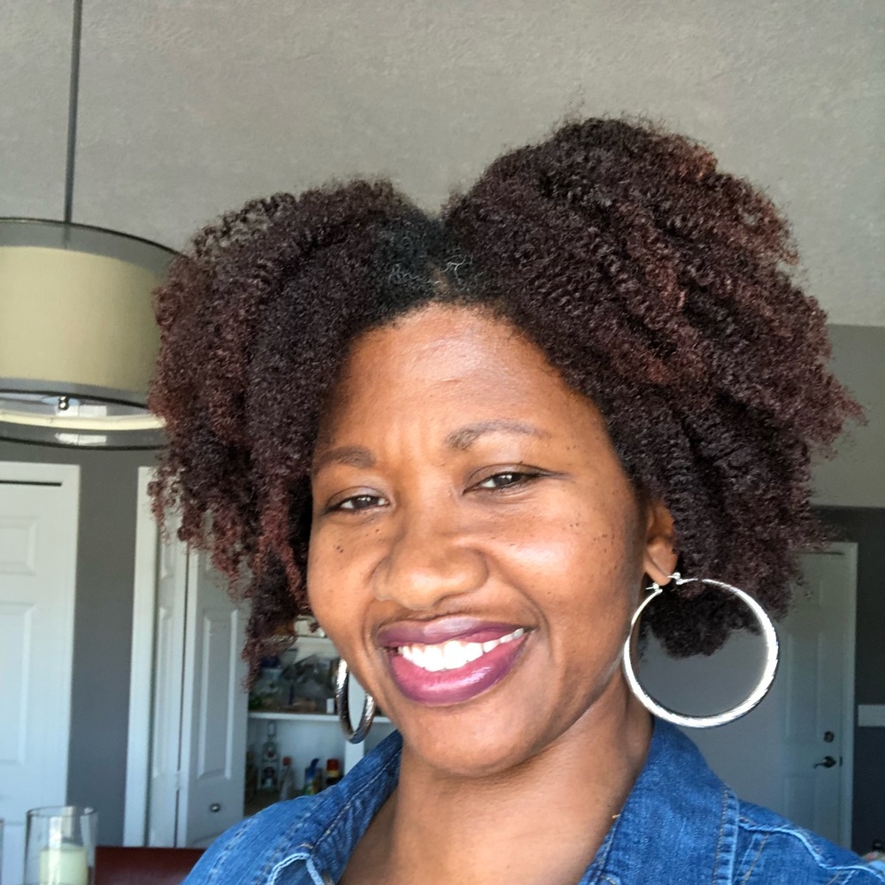 Meet your Posher, Lynette